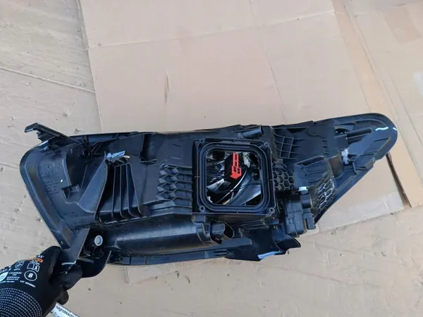 Oikea Etuvalaisin Renault Captur I Lift 2017-2019 image 10