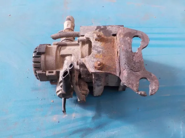MAN EBS Modulatorventil OEM K021204 - Begagnad image 3
