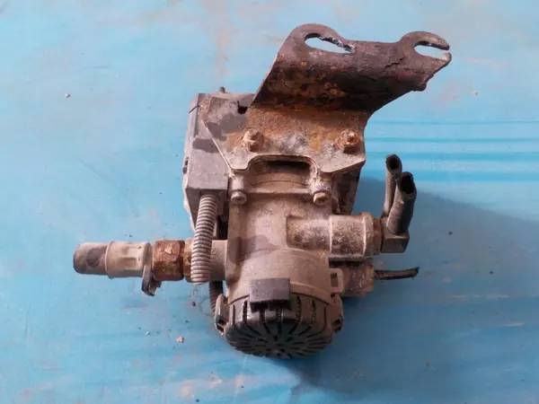MAN EBS Modulatorventil OEM K021204 - Begagnad image 4