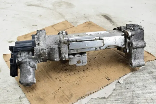 EGR Pakokaasujäähdytin HYUNDAI i30 II KIA PRO CEED II 1.6 1.7CRDI 28420-2A610 image 4