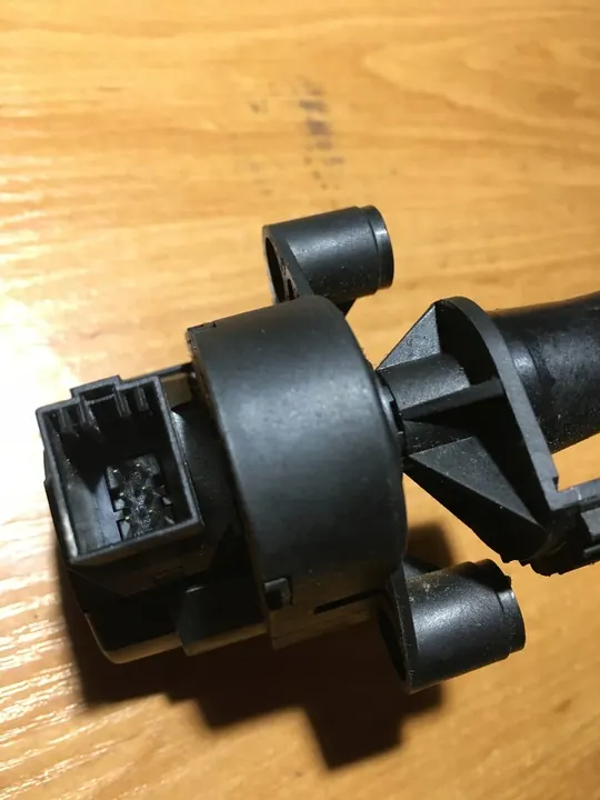 Ford OE Verwarmingsmotor 7M3907511D image 4