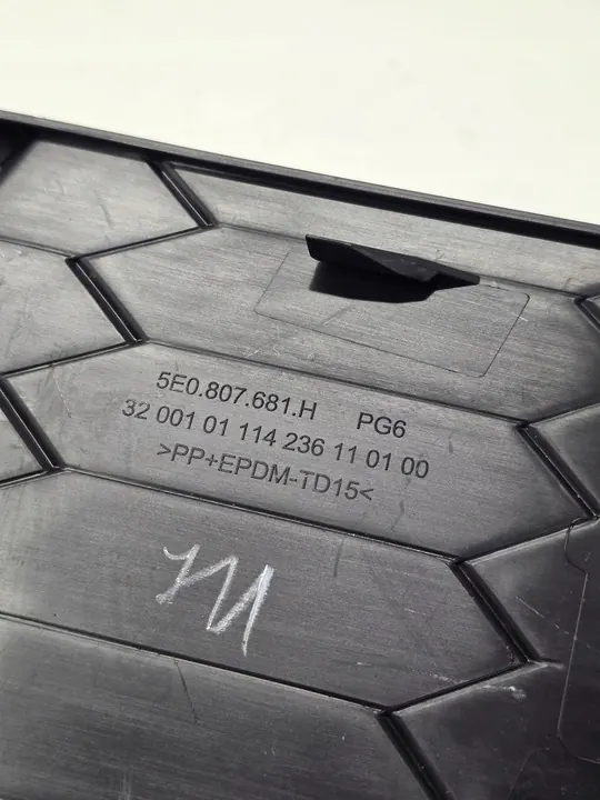 Griglia paraurti anteriore sinistra SKODA OCTAVIA 3 RS 5E0807681H image 3