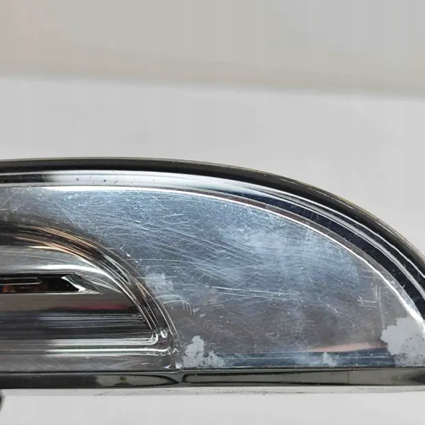 Clignotant d'aile droit Porsche Panamera OEM 97063103402 image 7