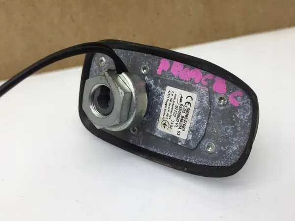 Tomada antena teto OEM 9808547080 001 - Usado image 3