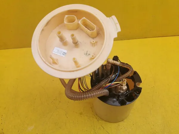 AUDI A6 C7 4G 3.0 TDI Bomba de Combustível OEM 4G0919050D image 4