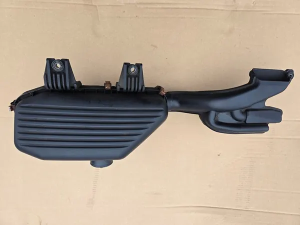 Boîtier de filtre à air Chevrolet Spark 1.0 1.2 M300 96827720 image 1