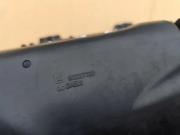 Boîtier de filtre à air Chevrolet Spark 1.0 1.2 M300 96827720 image 4