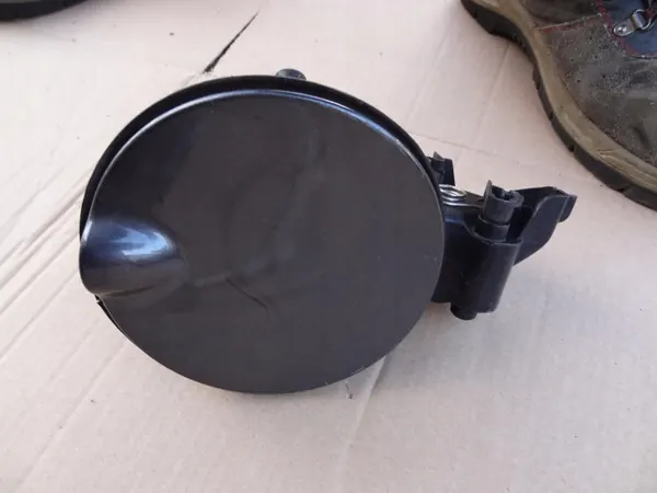 Trappe à carburant OEM ET76-A405A02-AA Ford Tourneo Courier image 2
