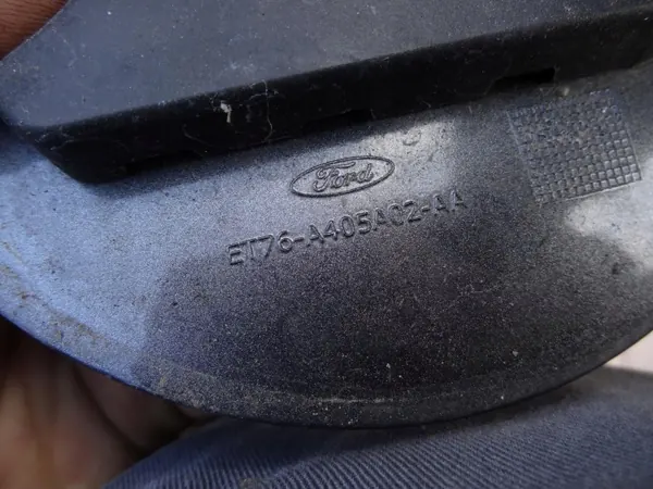 Trappe à carburant OEM ET76-A405A02-AA Ford Tourneo Courier image 4