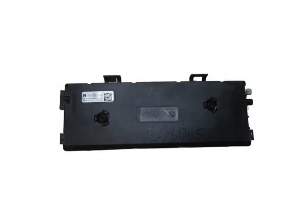 BMW X3 F25 Diversity Antennivahvistin OEM 65209276065 image 2