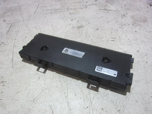 BMW X3 F25 Diversity Antennivahvistin OEM 65209276065 image 5