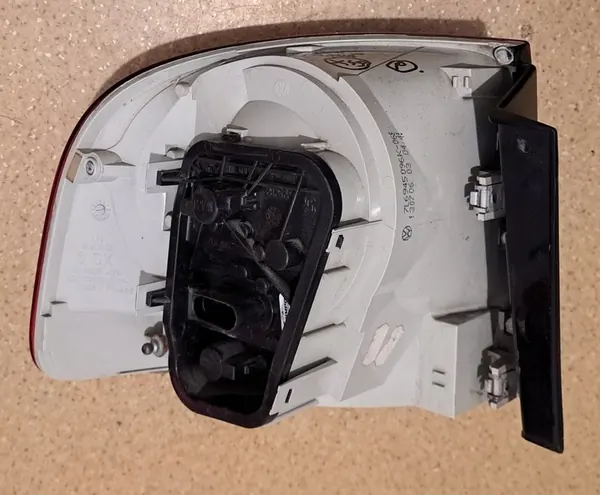 Luz Trasera Derecha VW Touareg I 7L 7L6945096K image 5
