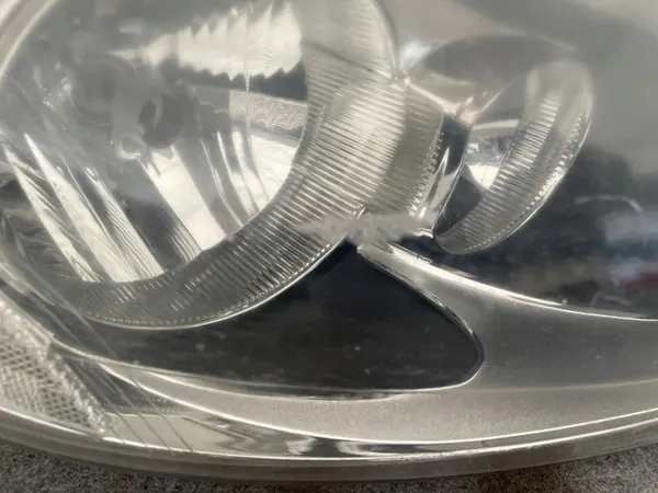 Volvo V60 2011 Oikea etuvalaisin image 6