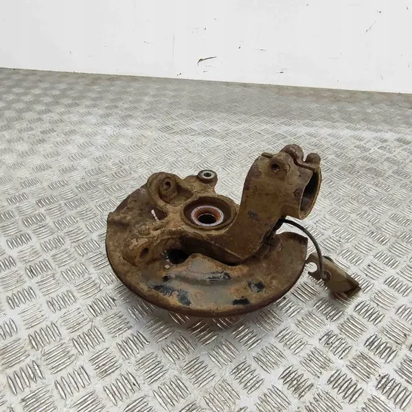 Snodo anteriore destro VOLVO V70 III 31201286 image 6