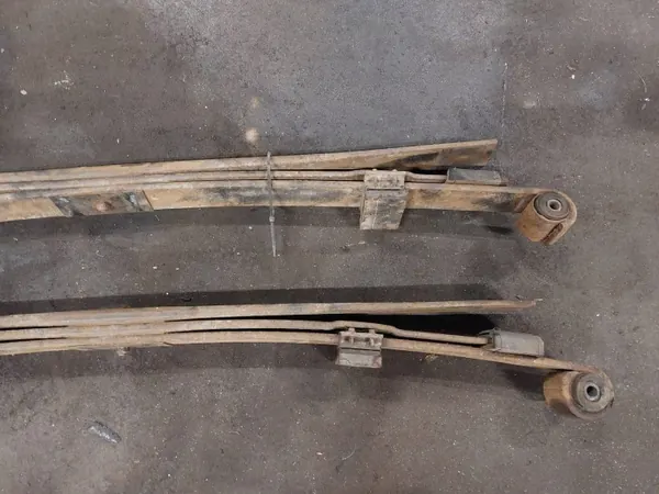 Hintere Blattfeder-Satz OEM 3 PIÓROWY Ford Transit image 3