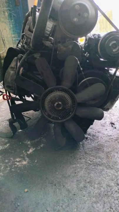 Motor Diesel 2.5 Mercedes W124 - Unidade Completa Usada image 5