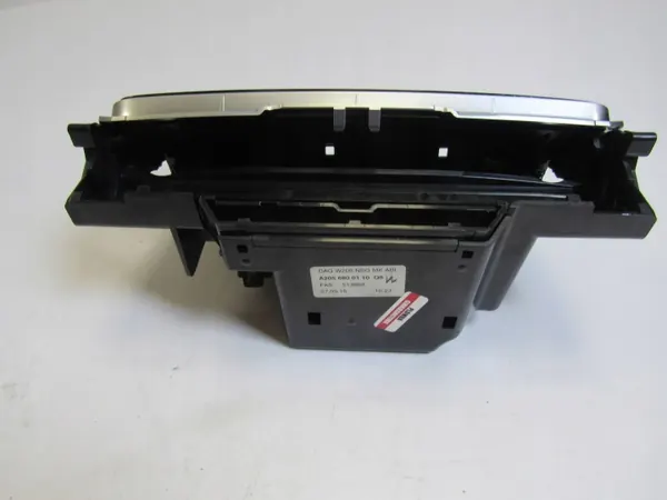 Asbak Mercedes-Benz C W205 OEM A2056800110 image 4