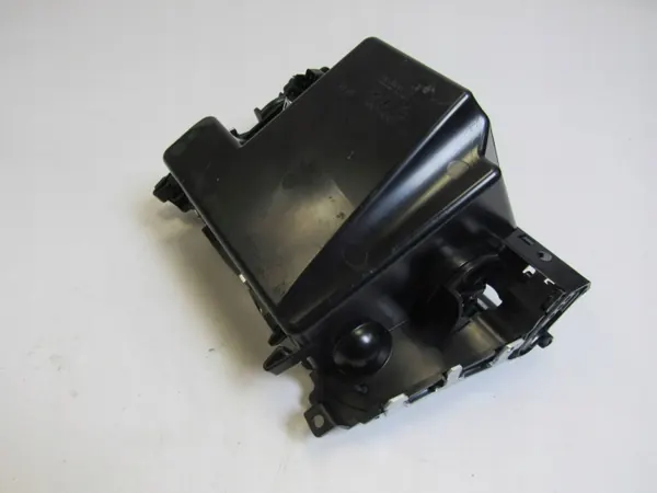 Asbak Mercedes-Benz C W205 OEM A2056800110 image 7