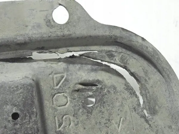 TOYOTA RAV4 III Lift Underkörningsskydd 51410-42040 image 8