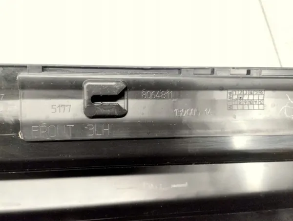 Plinthe gauche BMW X3 G01 X4 G02 17- OEM image 10