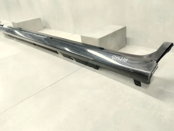 Plinthe gauche BMW X3 G01 X4 G02 17- OEM image 5