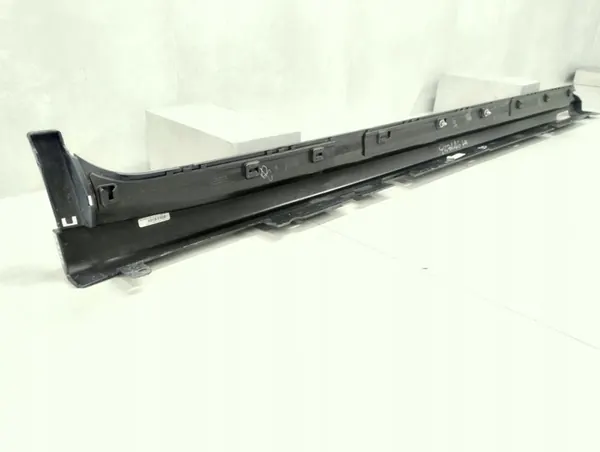 Plinthe gauche BMW X3 G01 X4 G02 17- OEM image 7