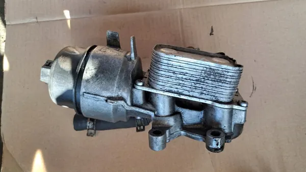 Oljefilterhus Volvo V50 S40 II 2.0 D image 3