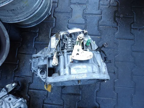 Manuaalivaihteisto Renault Laguna II Lift PK6382 1.9 DCI image 5