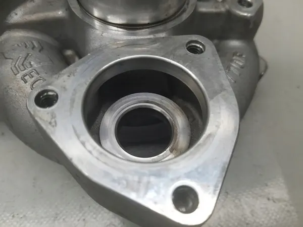 Carcaça de Turbo K03 1.6 THP image 10