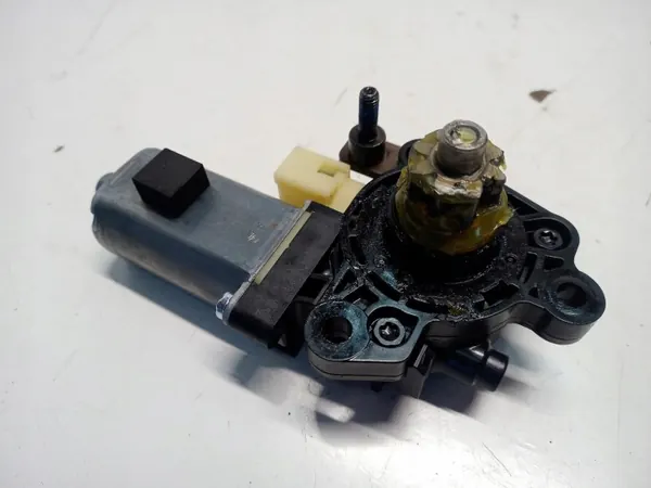 Rechter stoelmotor OEM 88682-C1000 voor Hyundai Tucson III image 2