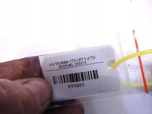 Suporte de para-lamas OEM 1T0821135C - Estado usado image 4