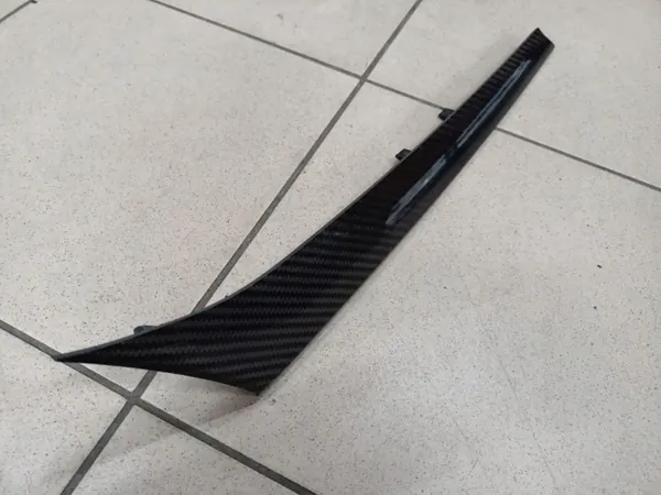 OEM 1561111270 Panel Carbono Derecho Alfa Romeo image 2