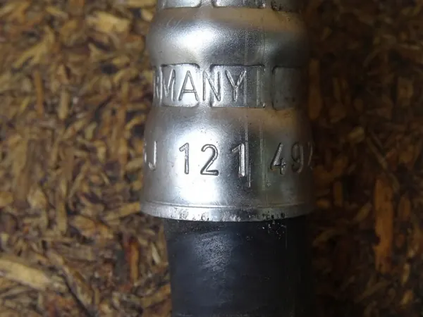 AUDI A3 8P TT 8J Vesiputki 06J121492E image 7