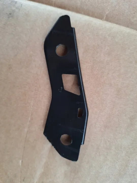 Suporte de para-choque dianteiro direito Mercedes A-Class W177 OEM image 2