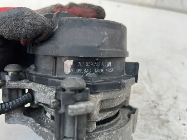 Begagnad Porsche sekundärluftpump OEM 7L5959253A image 6