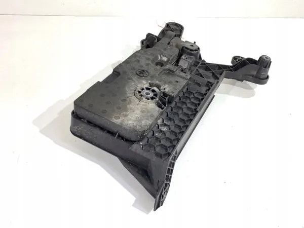 Batteriehalterung OEM 5Q0915321H für Audi A3 8V 2.0 image 4