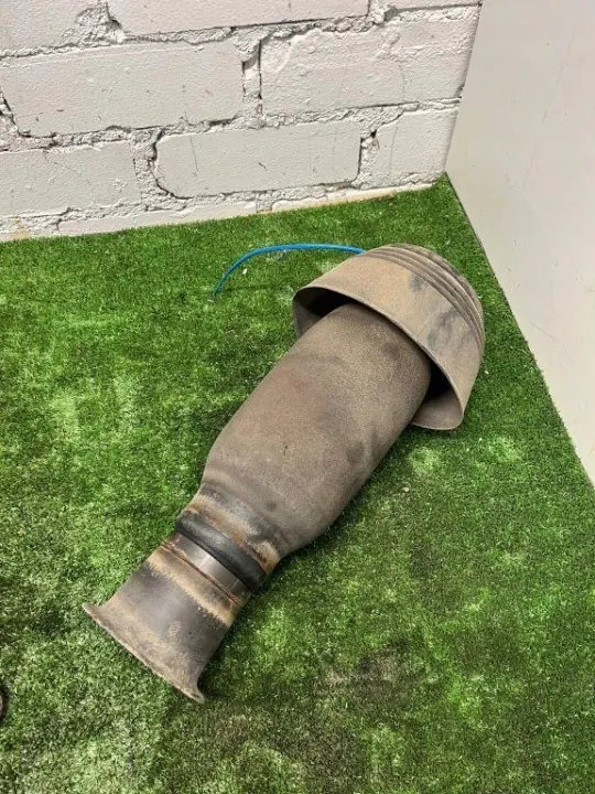 Coussin suspension arrière gauche OEM 104930 BMW E61 image 3