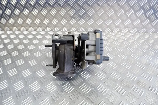 Turbocompresseur Jaguar XF (X250) 2.7D 152kW OEM 6R8Q6K682AD image 4