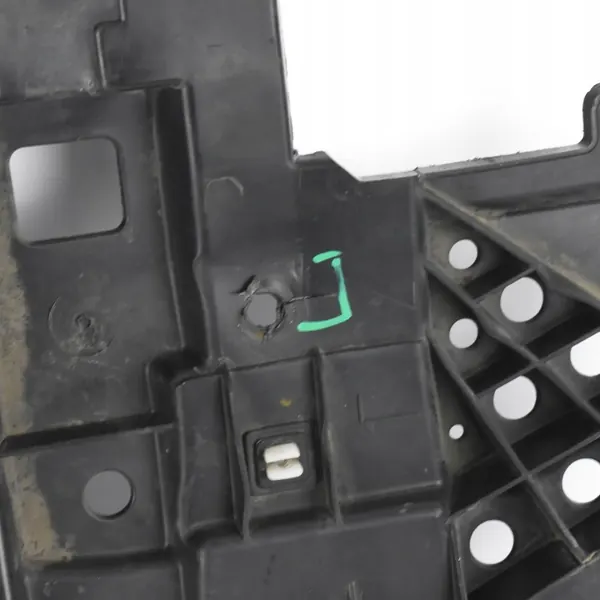 Toyota Yaris IV Frontstoßstangenplatte Abdeckung OEM 52618-K0010 image 4