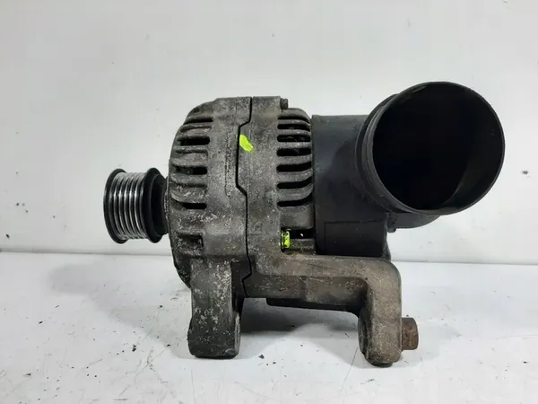 BMW E39 523i 97R Vaihtovirtageneraattori Bosch 0123315013 image 3