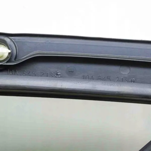 VW ID.3 Linke Heckscheibe OEM 10A845213G - Gebraucht image 5