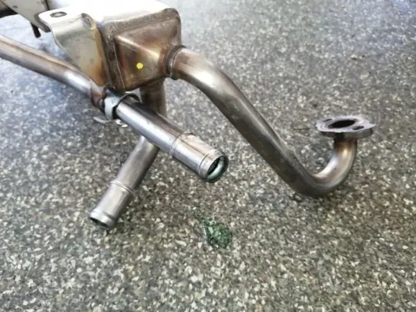 Gebruikte EGR-koeler OEM 2841003HA0 voor Hyundai Ioniq 1.6L image 4