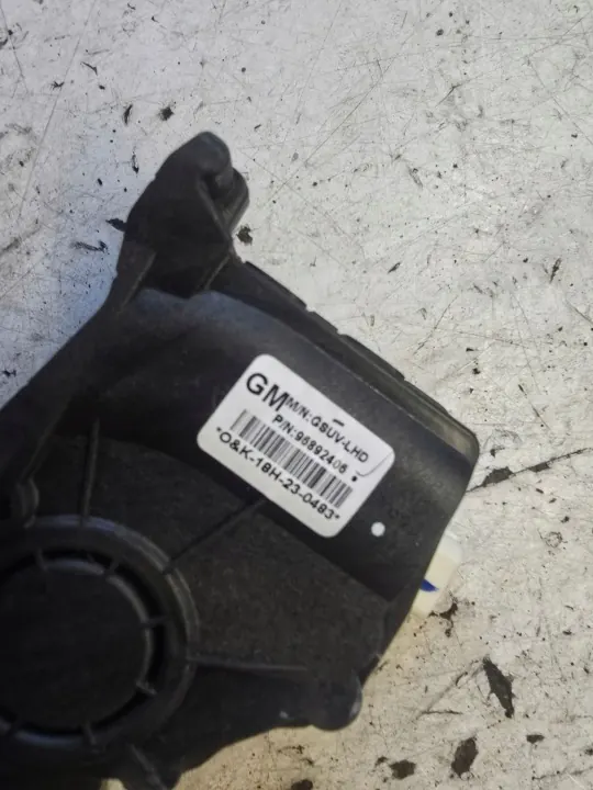 Opel Mokka X gaspedalspotentiometer OEM 96892406 image 3