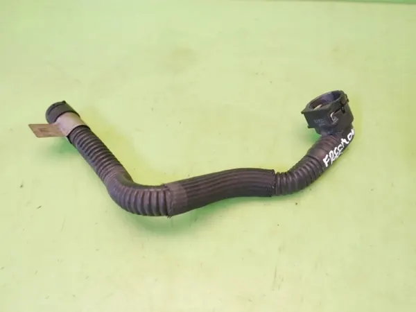 Durite de refroidisseur d'huile OEM 55230555 Fiat Freemont image 2