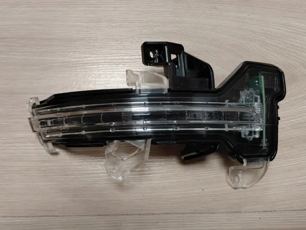 Intermitente LED OE Nissan - Espejo derecho X-Trail T33 image 2