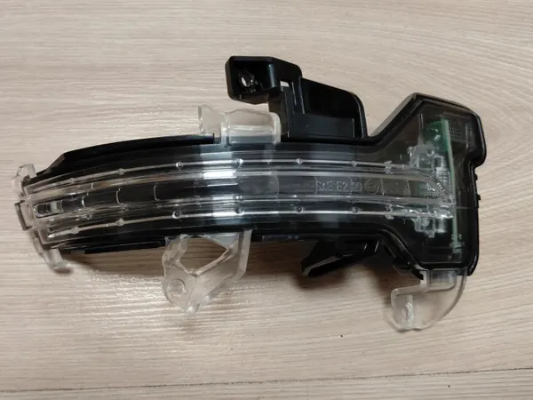 Intermitente LED OE Nissan - Espejo derecho X-Trail T33 image 3