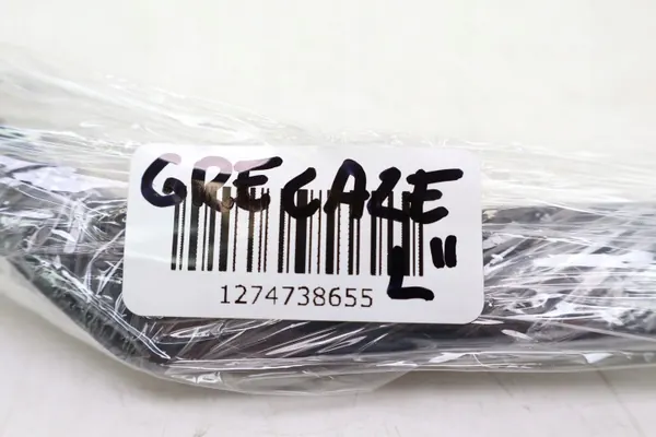 Joint de pare-brise gauche Maserati Grecale OEM 670167248 image 8