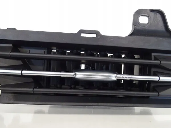 Grille de ventilation console centrale Audi A3 8Y OEM 8Y2820951A image 5
