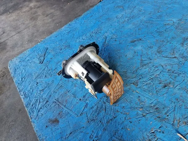 HYUNDAI SANTA FE I 01-06 2.4 BOMBA 31110-26510 image 2