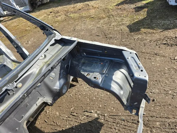 VW Amarok 2H Fram Vänster Stänkskärm OEM PRZÓD PRZEDNIA LEWA image 3